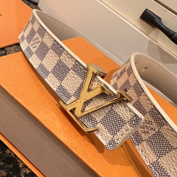 Louis Vuitton Authentic women’s Azur LV belt size 80/32 - Picture 5 of 6